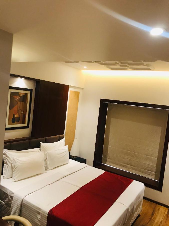 Hotel Mbc Citadel Nashik Exteriör bild