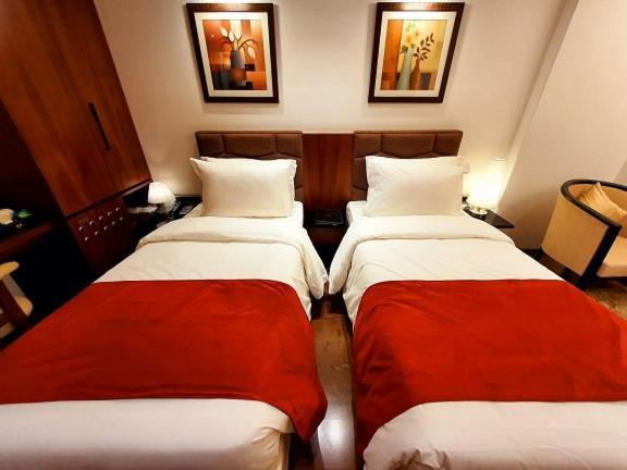 Hotel Mbc Citadel Nashik Exteriör bild