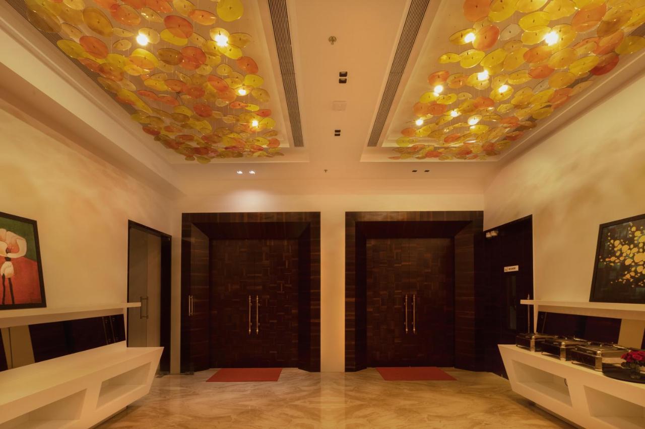 Hotel Mbc Citadel Nashik Exteriör bild
